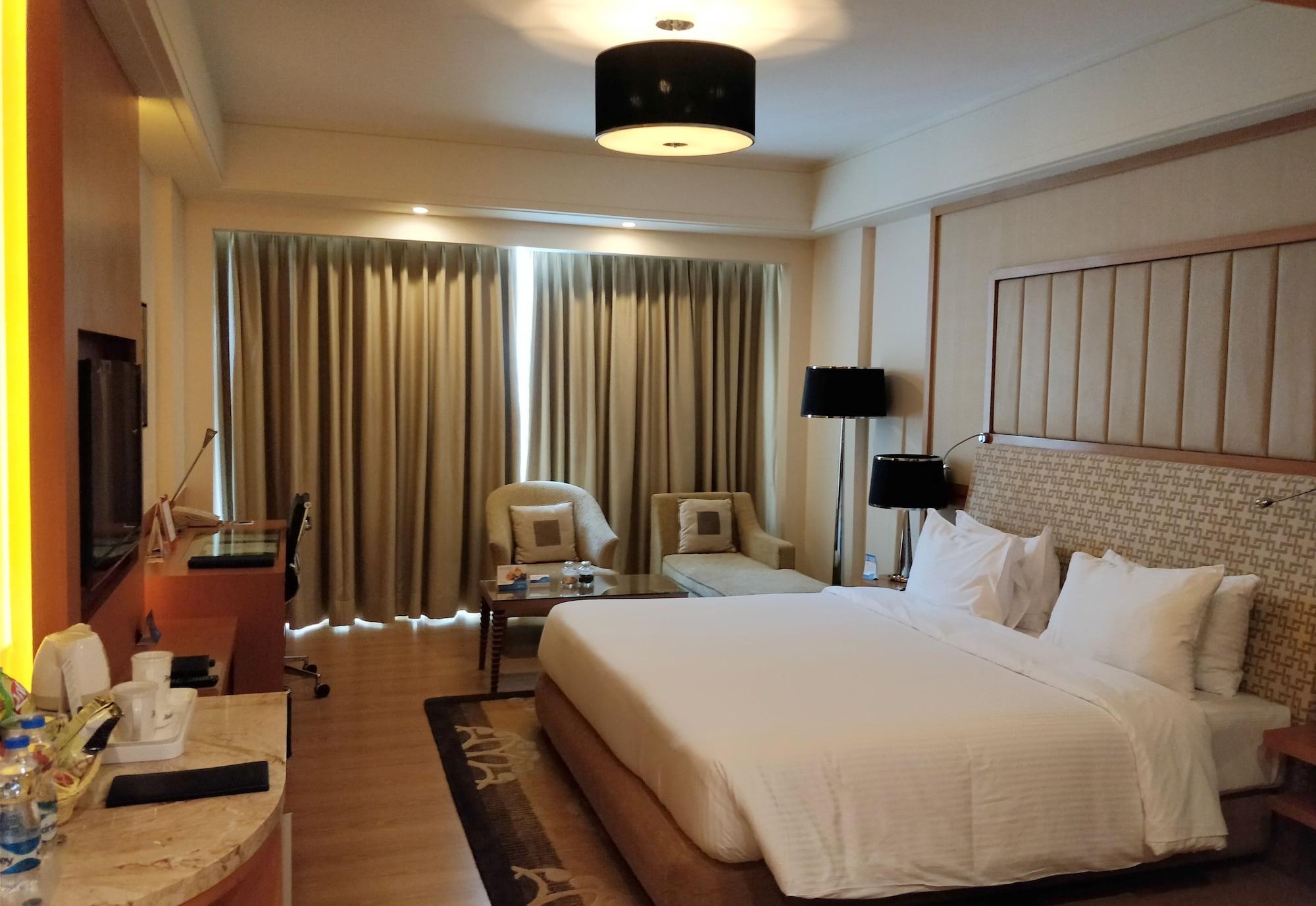 Radisson Blu Hotel, Nagpur Exterior photo