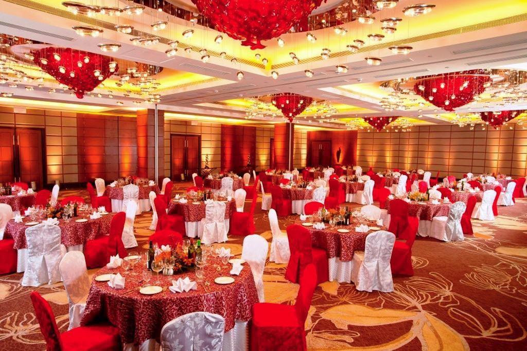 Radisson Blu Hotel, Nagpur Exterior photo