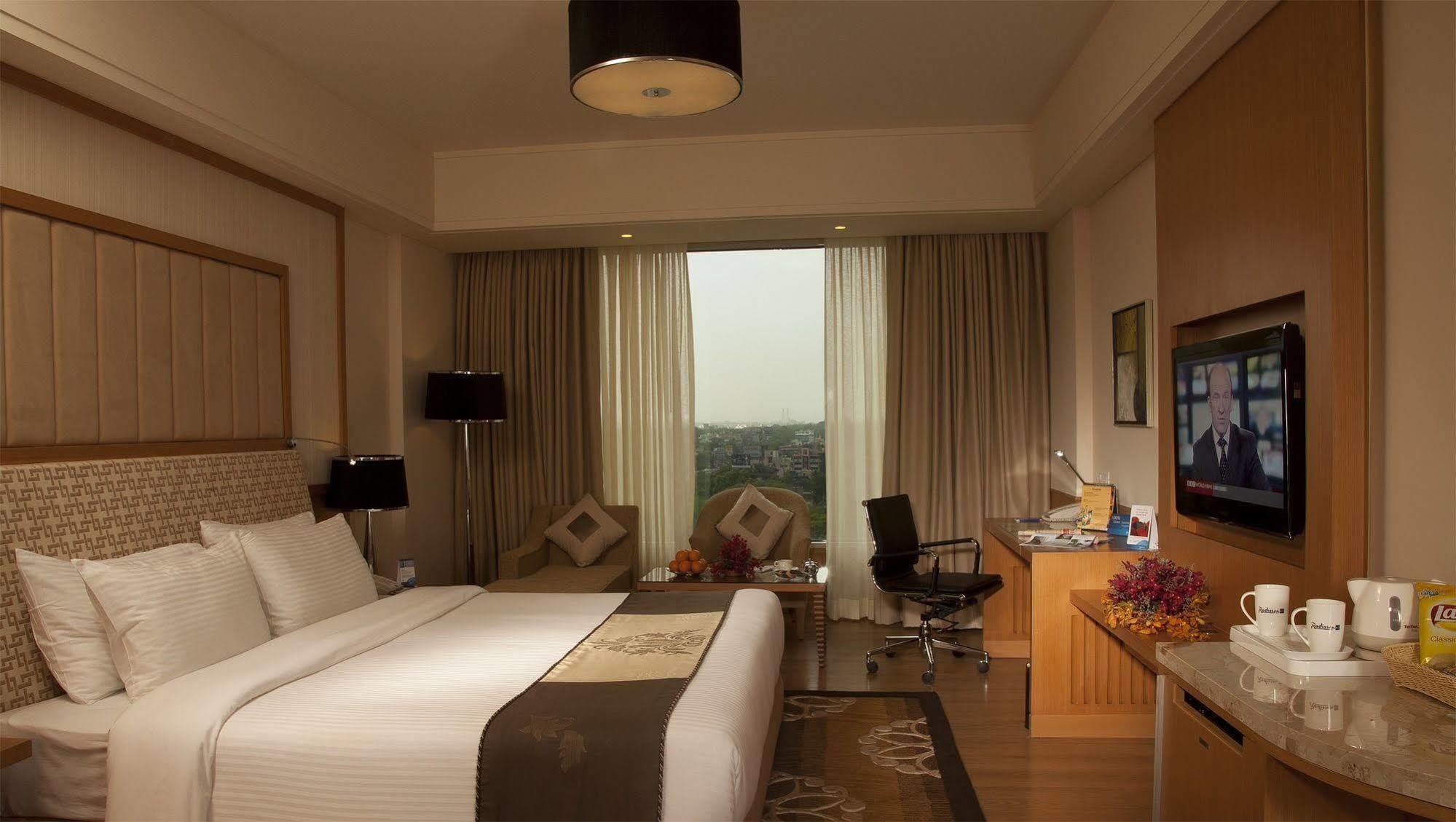 Radisson Blu Hotel, Nagpur Exterior photo